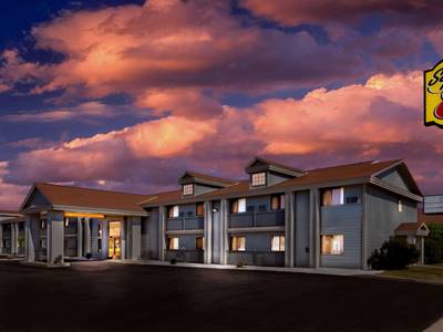 Super 8 by Wyndham La Crosse - Bild 1