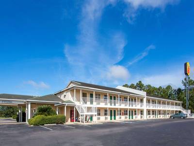 Super 8 by Wyndham Monticello - Bild 1