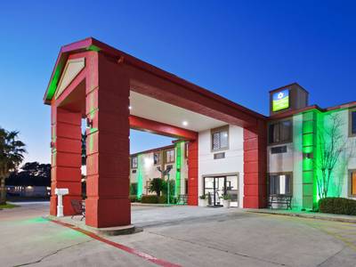 SureStay Hotel by Best Western Orange - Bild 1