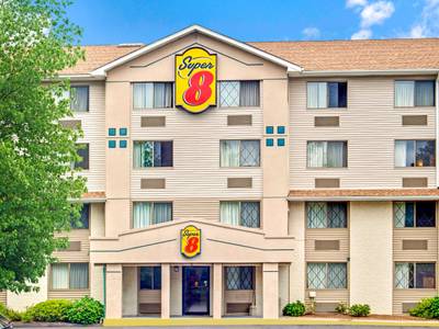 Super 8 by Wyndham Stamford/New York City Area - Bild 1