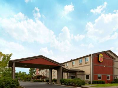 Super 8 by Wyndham Woodburn - Bild 1