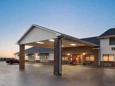 Super 8 by Wyndham Bethany MO - Bild 1