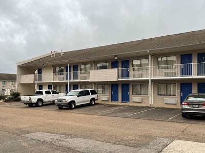 The Admiralty Suites & Inn of Millington - Bild 1