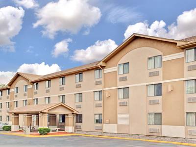 Super 8 by Wyndham Mokena/Frankfort /I-80 - Bild 1