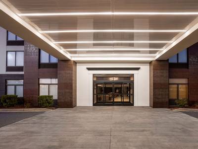 La Quinta Inn & Suites by Wyndham Mooresville - Bild 1