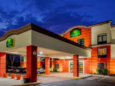 La Quinta Inn & Suites by Wyndham Mt. Laurel - Philadelphia - Bild 1