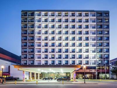 Double Tree by Hilton Huntington - Bild 1