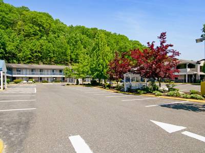 Americas Best Value Inn Torrington - Bild 1