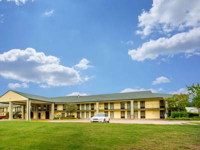 Quality Inn & Conference Center - Bild 1