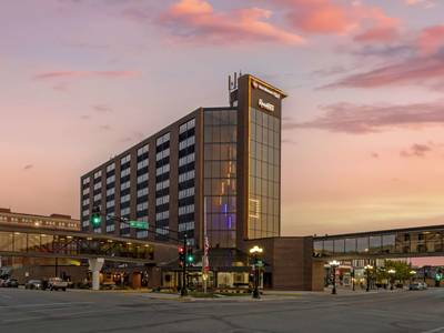 Best Western Plus Executive Residency Waterloo & Cedar Falls - Bild 1