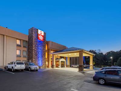 Best Western Plus Poconos Hotel - Bild 1