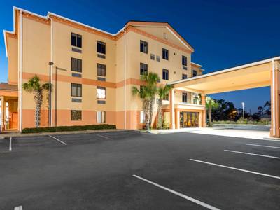 Ramada by Wyndham Panama City - Bild 1