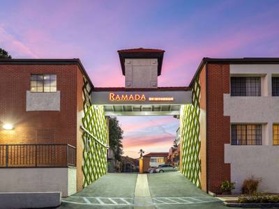 Ramada by Wyndham Poway - Bild 1