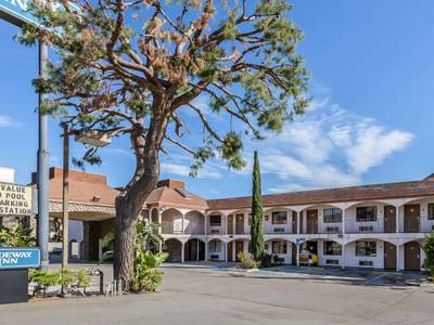 Rodeway Inn Magic Mountain Area - Bild 1