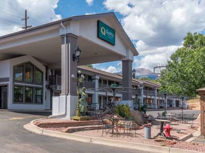 Quality Inn & Suites Manitou Springs At Pikes Peak - Bild 1