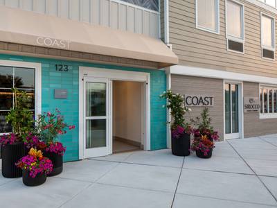 Coast Rehoboth Beach, Tapestry Collection by Hilton - Bild 1