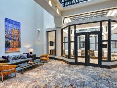 The Cincinnatian Hotel, Curio Collection by Hilton - Bild 1