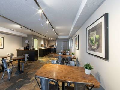 SureStay Hotel by Best Western Castlegar - Bild 1