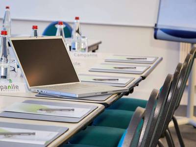 Campanile Fougères - Bild 1