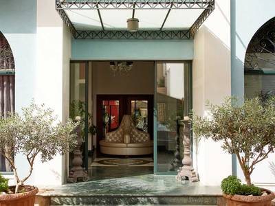 Dioni Boutique Hotel - Bild 1