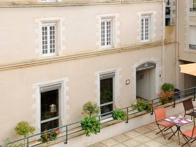 Best Western Poitiers Centre Le Grand Hôtel - Bild 1