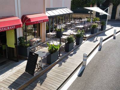 Kyriad Hotel Nevers Centre - Bild 1