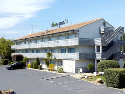 Campanile Valenciennes Ouest - Petite Forêt - Bild 1