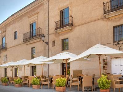 NH Collection Cáceres Palacio de Oquendo - Bild 1