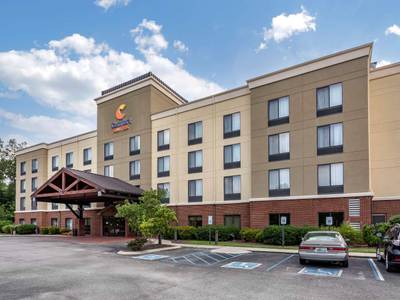 Comfort Suites Manchester - Bild 1