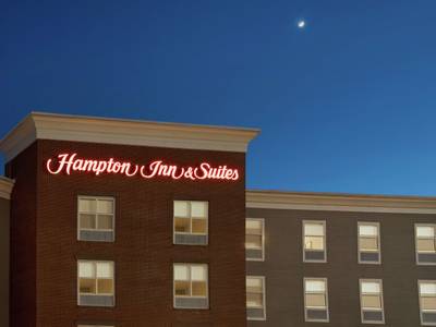 Hampton Inn & Suites Exeter - Bild 1