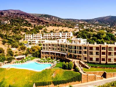 Evia Hotel & Suites - Bild 1