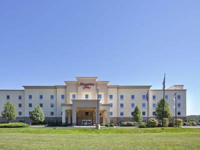 Hampton Inn Matamoras / Milford - Bild 1