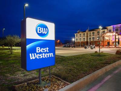 Best Western Giddings Inn & Suites - Bild 1