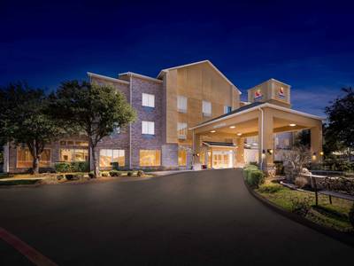 Comfort Inn & Suites Near Lake Lewisville - Bild 1