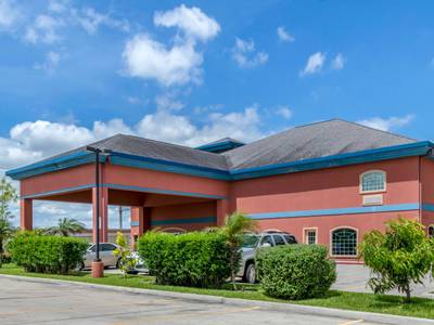 Quality Inn & Suites at The Outlets Mercedes/Weslaco - Bild 1