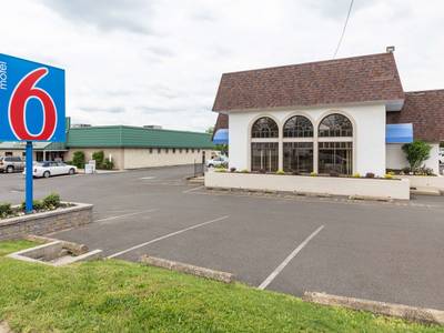 Motel 6 Warminster - Bild 1