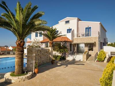 Adelais Hotel - Bild 1