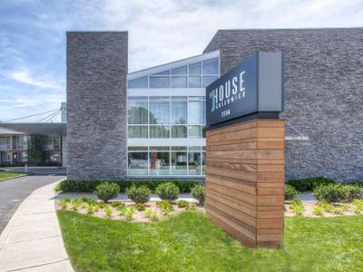 The J House Greenwich - Bild 1