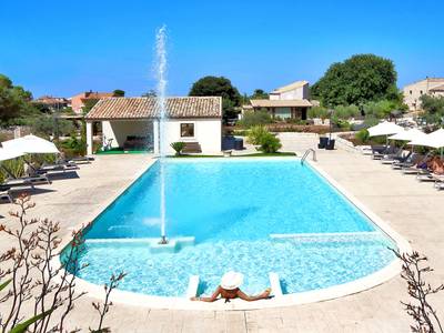 Artemisia Resort - Bild 1