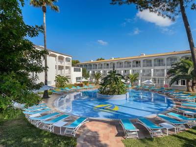 Hotel Vibra Cala Tarida - Bild 1