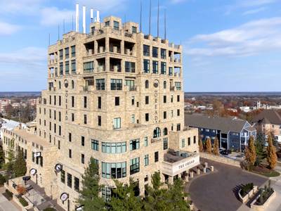 The Oread Lawrence, Tapestry Collection by Hilton - Bild 1