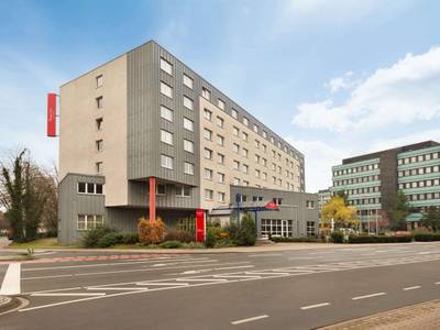 Ramada by Wyndham Bottrop - Bild 1