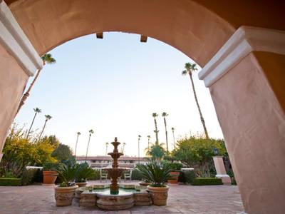 Harris Ranch Inn and Restaurant - Bild 1