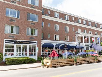 Capitol Plaza Hotel Montpelier, Tapestry Collection by Hilton - Bild 1