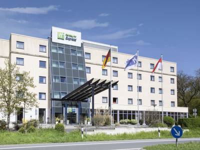 Holiday Inn Express Frankfurt Airport - Bild 1