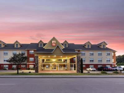 Best Western Plus Waco North - Bild 1