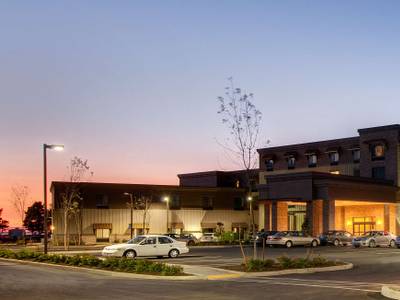 Hampton Inn & Suites Astoria - Bild 1