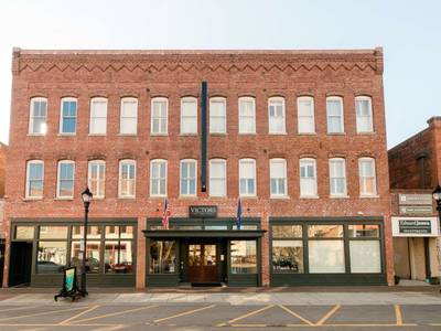 Hotel Florence, Tapestry Collection by Hilton - Bild 1