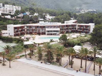 The Club Cala San Miguel Hotel Ibiza, Curio Collection by Hilton - Bild 1