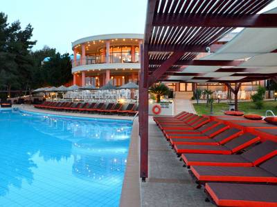 Alia Palace Luxury Resort Hotel & Villas - Bild 1